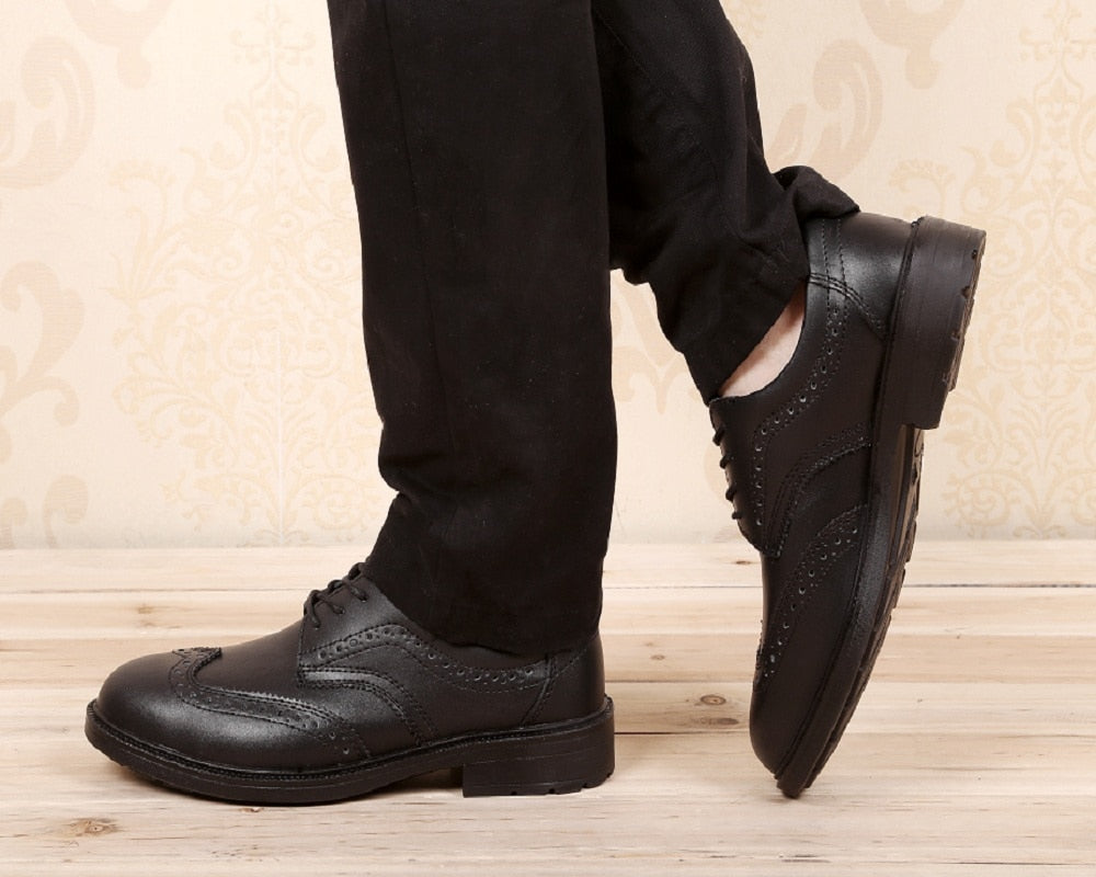 Anti-slip Breathable Genuine LeatherUpper Material: Genuine